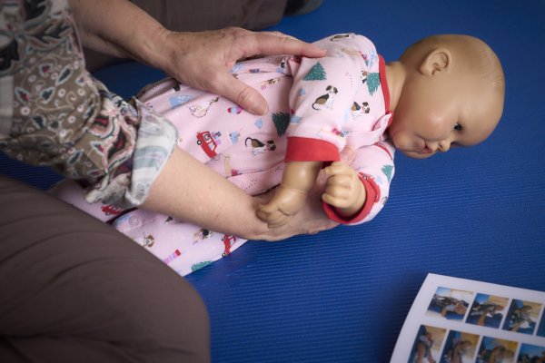 Das Kind in seinen nat&uuml;rlichen Bewegungen unterst&uuml;tzen / Kinaesthetics Infant Handling